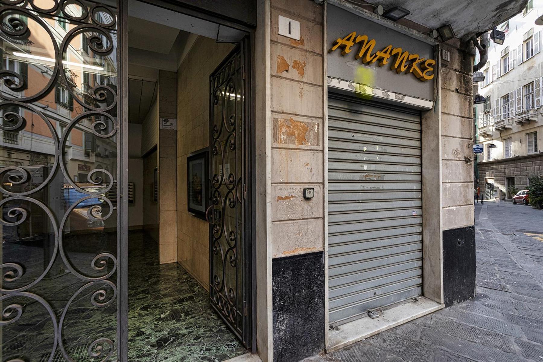 Art Near Lomellini Street By Wonderful Italy * Genua